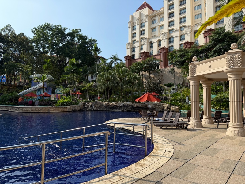 Putrajaya Marriott Hotel(プトラジャヤ・マリオット・ホテル)ー屋外プール