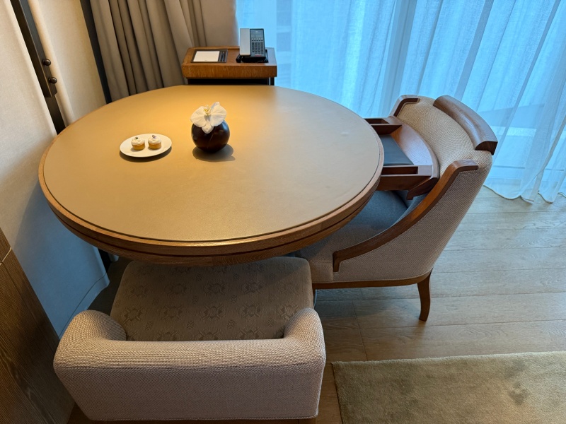 Waldorf Astoria Bangkok(ウォルドーフ・アストリア・バンコク)ー客室内の雰囲気