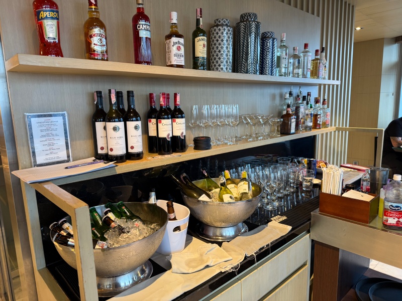 Marriott Executive Apartments Bangkok, Sukhumvit Thonglor(マリオット・エグゼクティブ・アパートメント・バンコク・スクンビット・トンロー)ーイブニングカクテル@エグゼクティブラウンジ