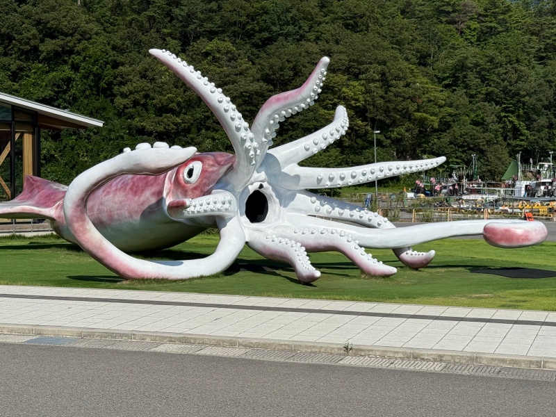 能登イカの駅つくモール