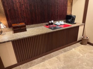 能登 九十九湾 百楽荘(Hyakurakusou Noto)ーラウンジ