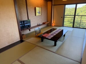 能登 九十九湾 百楽荘(Hyakurakusou Noto)ー客室内の雰囲気（久遠）