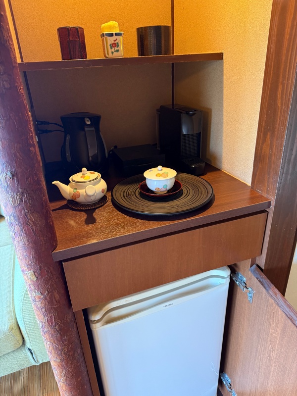 能登 九十九湾 百楽荘(Hyakurakusou Noto)ー客室内の雰囲気（久遠）
