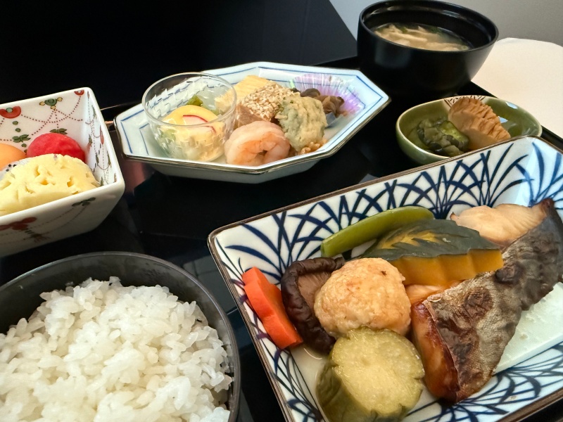 ANA（バンコク=成田便:NH806 B787-900）-ビジネスクラス食事
