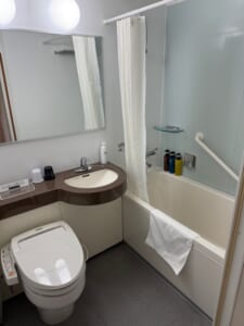 JR東日本ホテルメッツ 横浜鶴見(jr-east-hotel-mets-yokohama-tsurumi)ー客室内バスルーム