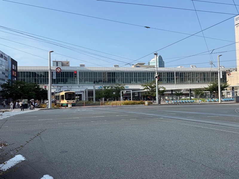 富山駅前の風景
