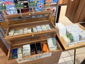 スーパーホテル盛岡(Super Hotel Morioka)ーアメニティ@ロビー