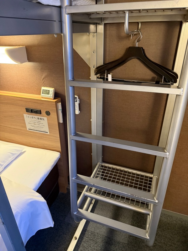 スーパーホテル盛岡(Super Hotel Morioka)ー客室内の雰囲気