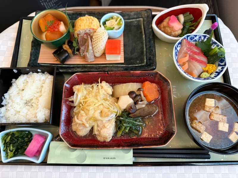 エバー航空(成田=台北便:BR197 B787-1000)-ビジネスクラス食事&ドリンク