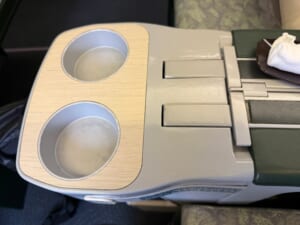 エバー航空(台北=デンパサール(バリ)便:BR255 A330-300)-ビジネスクラスシート