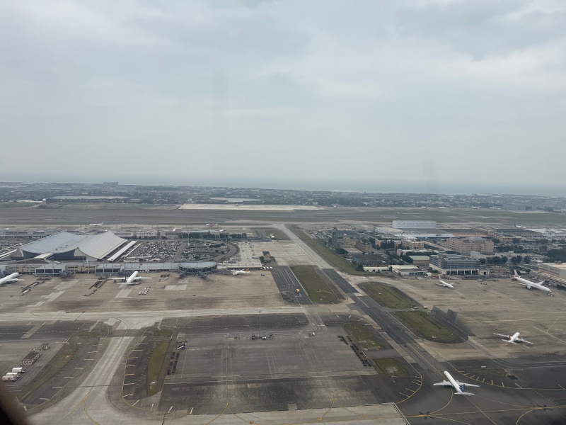 エバー航空(台北=デンパサール(バリ)便:BR255 A330-300)-離陸