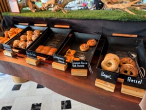 ル メリディアン バリ ジンバラン(Le Méridien Bali Jimbaran)ー朝食ビュッフェ