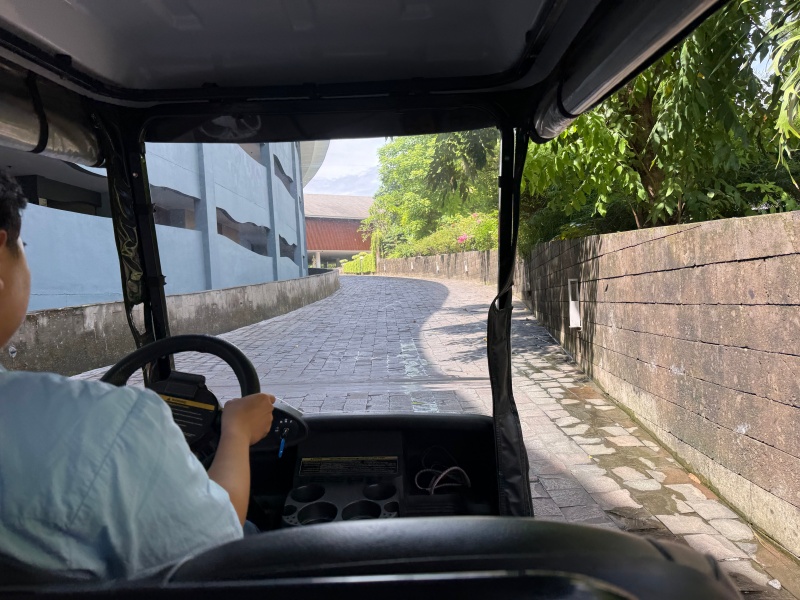 ル メリディアン バリ ジンバラン(Le Méridien Bali Jimbaran)ーバギー