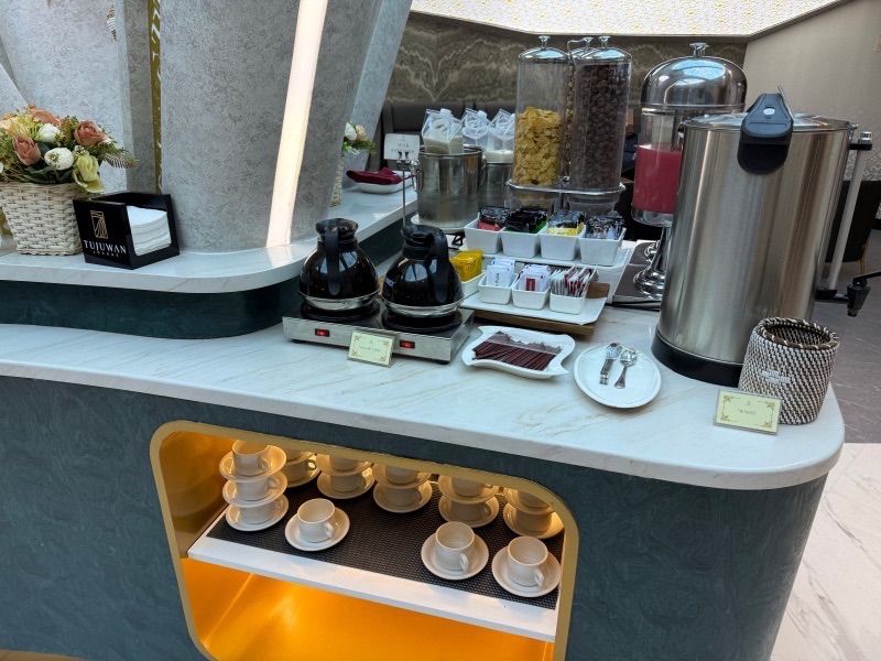 TUJUWAN Lounge@バリ島・デンパサール(ングラ・ライ)国際空港-フード&ドリンク