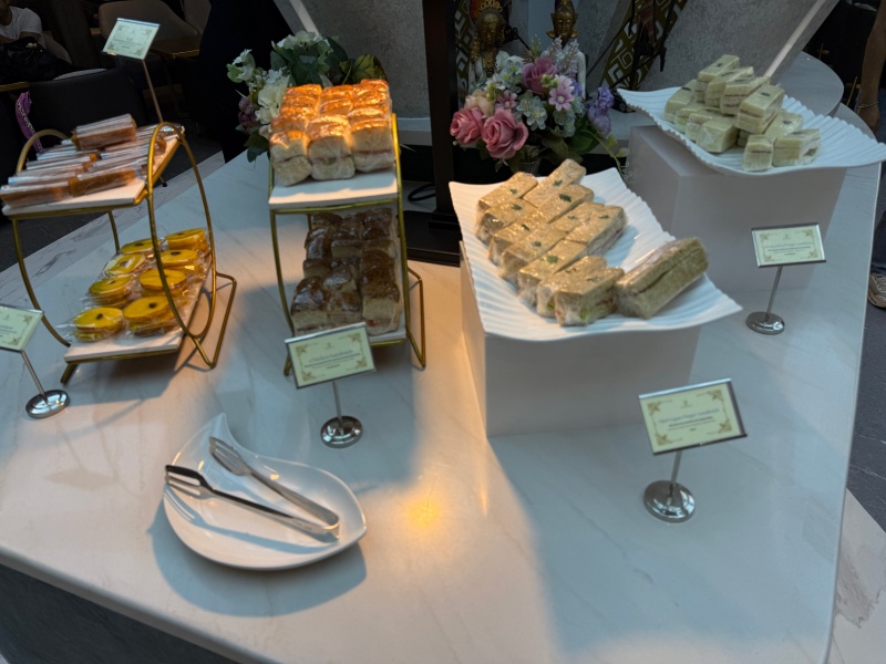 TUJUWAN Lounge@バリ島・デンパサール(ングラ・ライ)国際空港-フード&ドリンク