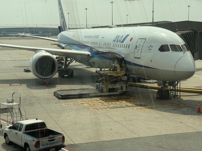 ANA(バンコク=羽田便:NH878 B787-900)-搭乗