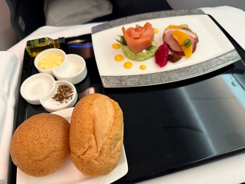 ANA(バンコク=羽田便:NH878 B787-900)-ビジネスクラス食事