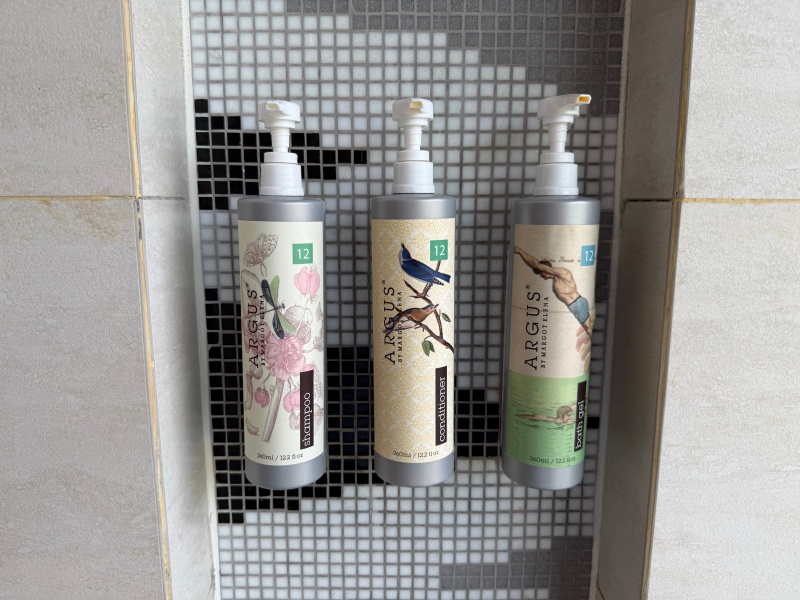 ルネッサンス・バリ・ウルワツ・リゾート&スパ(Renaissance Bali Uluwatu Resort & Spa)ー客室バスルーム