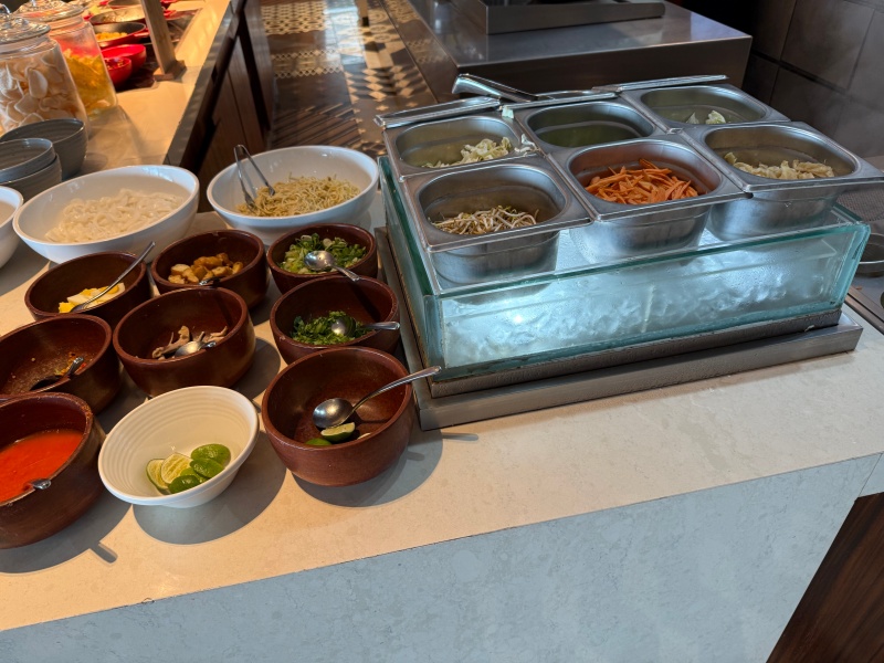 ルネッサンス・バリ・ウルワツ・リゾート&スパ(Renaissance Bali Uluwatu Resort & Spa)ー朝食ビュッフェ