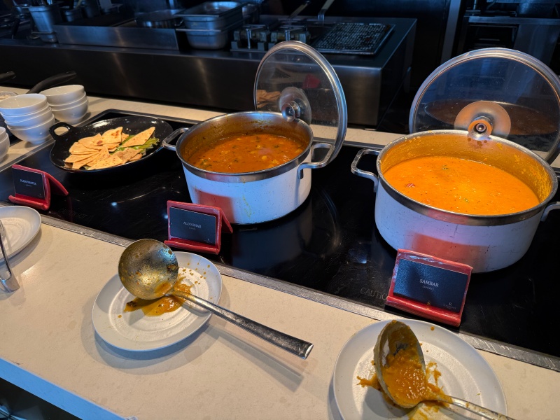 ルネッサンス・バリ・ウルワツ・リゾート&スパ(Renaissance Bali Uluwatu Resort & Spa)ー朝食ビュッフェ