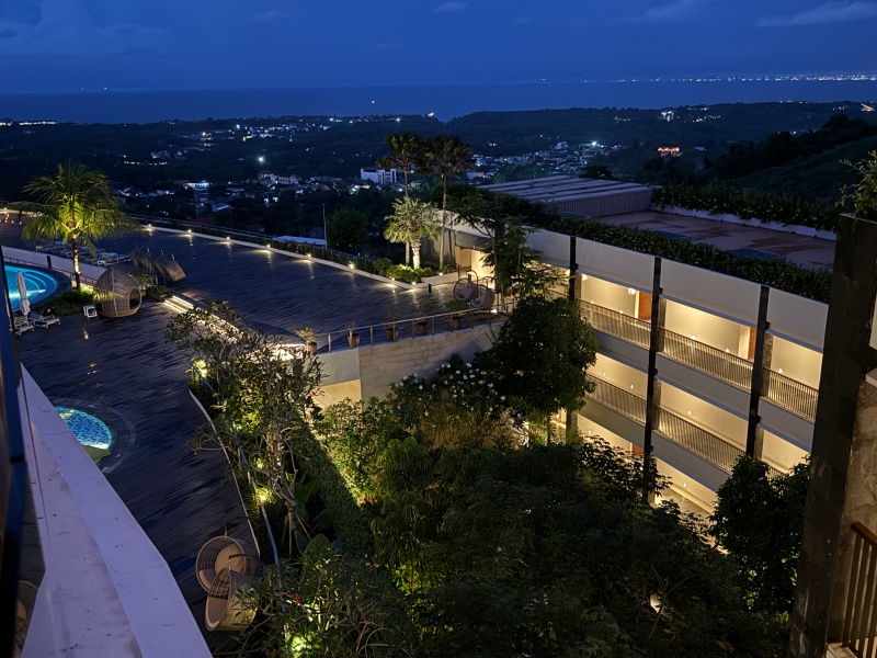 ルネッサンス・バリ・ウルワツ・リゾート&スパ(Renaissance Bali Uluwatu Resort & Spa)ーR Bar