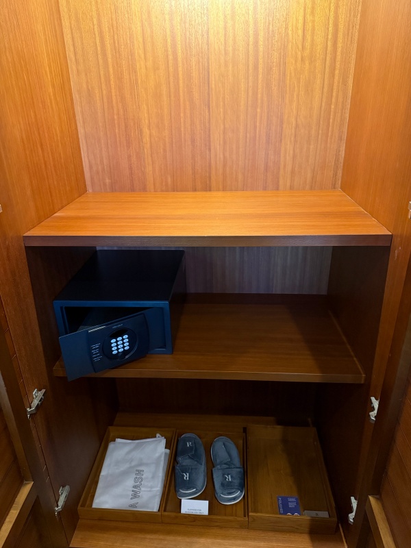 ルネッサンス・バリ・ウルワツ・リゾート&スパ(Renaissance Bali Uluwatu Resort & Spa)ー客室内の雰囲気