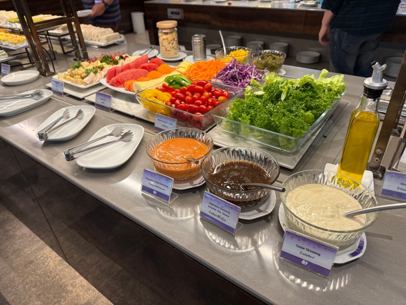 Royal Orchid Lounge - Concourse D@バンコク・スワンナプーム国際空港-食事