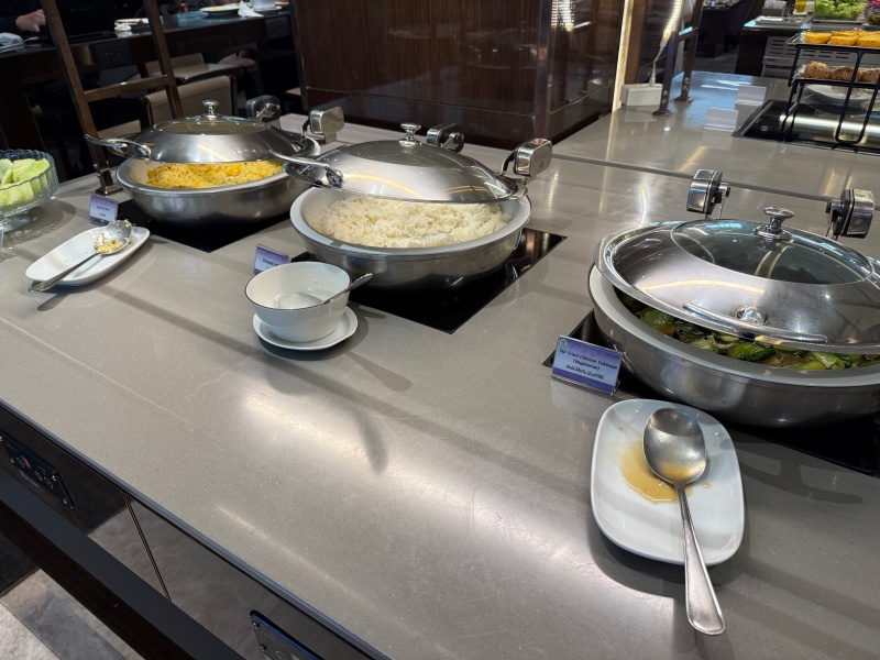 Royal Orchid Lounge - Concourse D@バンコク・スワンナプーム国際空港-食事