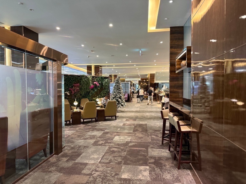 Royal Orchid Lounge - Concourse D@バンコク・スワンナプーム国際空港-ラウンジ内の雰囲気