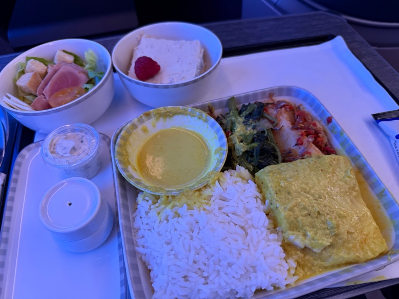 シンガポール航空(デンパサール(バリ)=シンガポール便:SQ935 B787-10)-ビジネスクラスミール