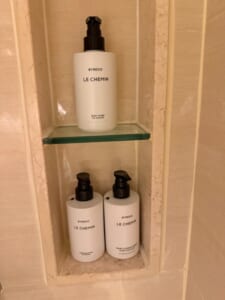 アテネホテル ラグジュアリーコレクションホテル バンコク(The Athenee Hotel, a Luxury Collection Hotel, Bangkok)ー客室内バスルーム