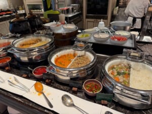 アテネホテル ラグジュアリーコレクションホテル バンコク(The Athenee Hotel, a Luxury Collection Hotel, Bangkok)ー朝食ビュッフェ@RoyalClubLounge