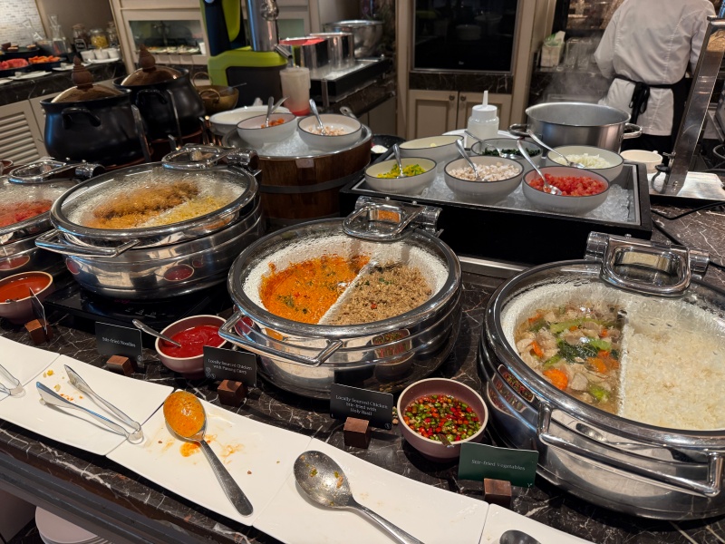 アテネホテル ラグジュアリーコレクションホテル バンコク(The Athenee Hotel, a Luxury Collection Hotel, Bangkok)ー朝食ビュッフェ@RoyalClubLounge