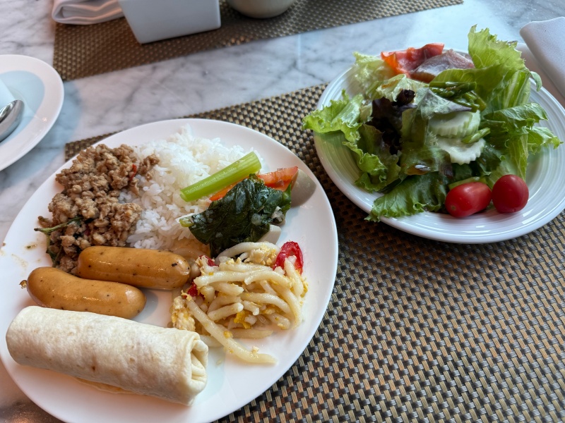 アテネホテル ラグジュアリーコレクションホテル バンコク(The Athenee Hotel, a Luxury Collection Hotel, Bangkok)ー朝食ビュッフェ@RoyalClubLounge