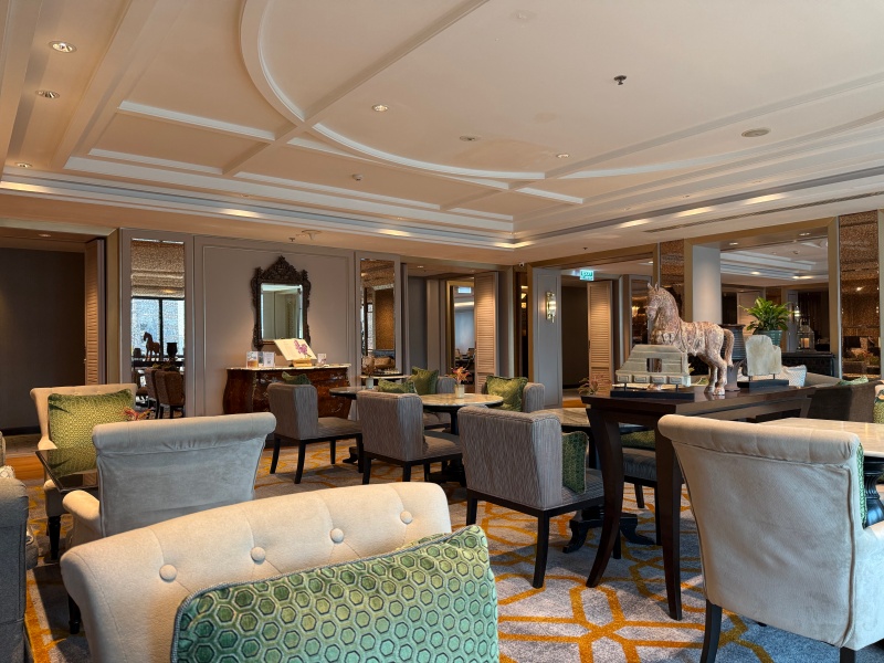 アテネホテル ラグジュアリーコレクションホテル バンコク(The Athenee Hotel, a Luxury Collection Hotel, Bangkok)ーチェックイン@RoyalClubLounge