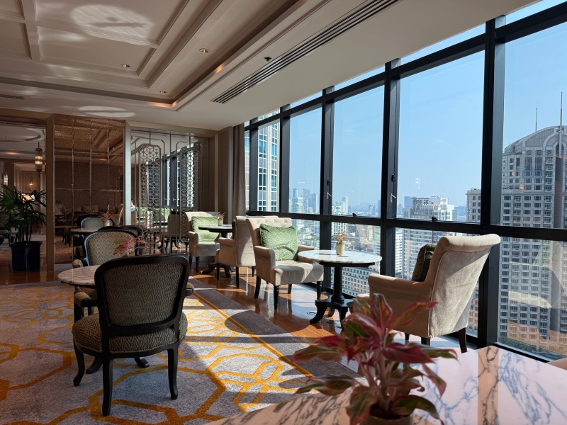 アテネホテル ラグジュアリーコレクションホテル バンコク(The Athenee Hotel, a Luxury Collection Hotel, Bangkok)ーチェックイン@RoyalClubLounge