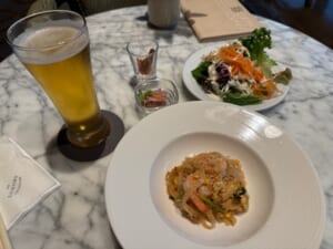 アテネホテル ラグジュアリーコレクションホテル バンコク(The Athenee Hotel, a Luxury Collection Hotel, Bangkok)ーイブニングカクテル@RoyalClubLounge