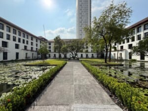 ザ スコータイ バンコク(The Sukhothai Bangkok)ー中庭