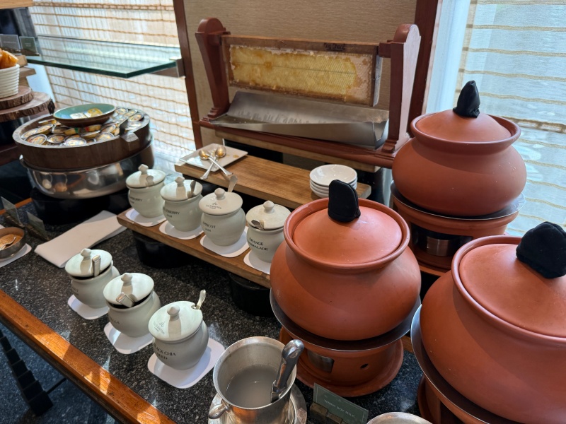 ザ スコータイ バンコク(The Sukhothai Bangkok)ー朝食ビュッフェ