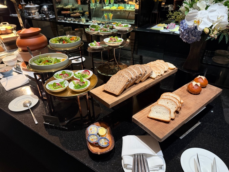 ザ スコータイ バンコク(The Sukhothai Bangkok)ーイブニングカクテル@クラブラウンジ