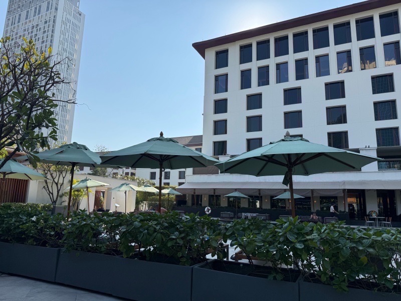ザ スコータイ バンコク(The Sukhothai Bangkok)ー屋外プール