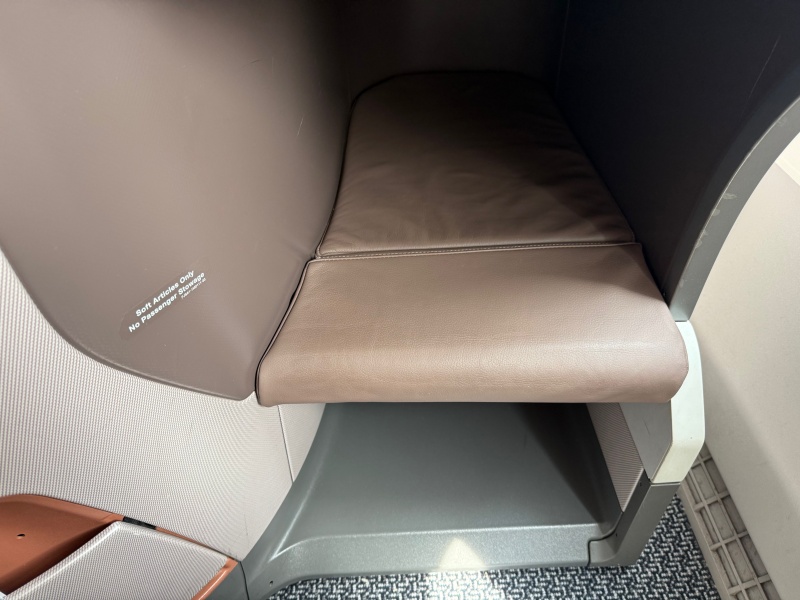 シンガポール航空(シンガポール=バンコク便:SQ712 A350-900)-ビジネスクラスシート