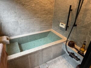 SHIN 湯治 HOTEL LULUDー客室内温泉